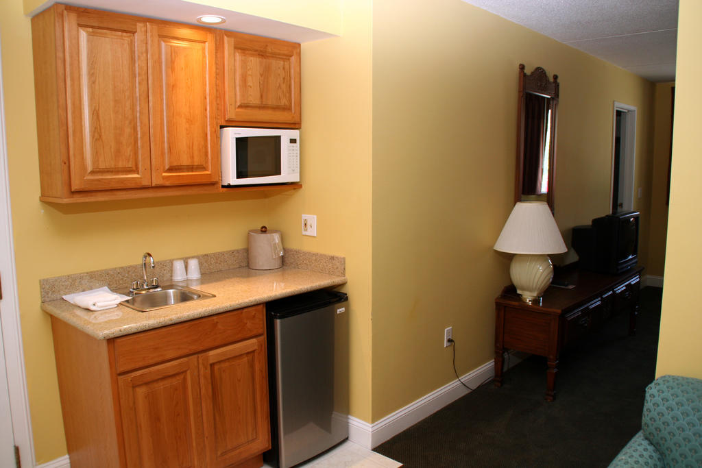 Cape Cod Irish Village Hotel South Yarmouth